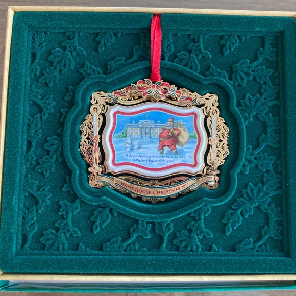 White House Christmas Ornaments - 2006-2012 - Picture 13 of 15